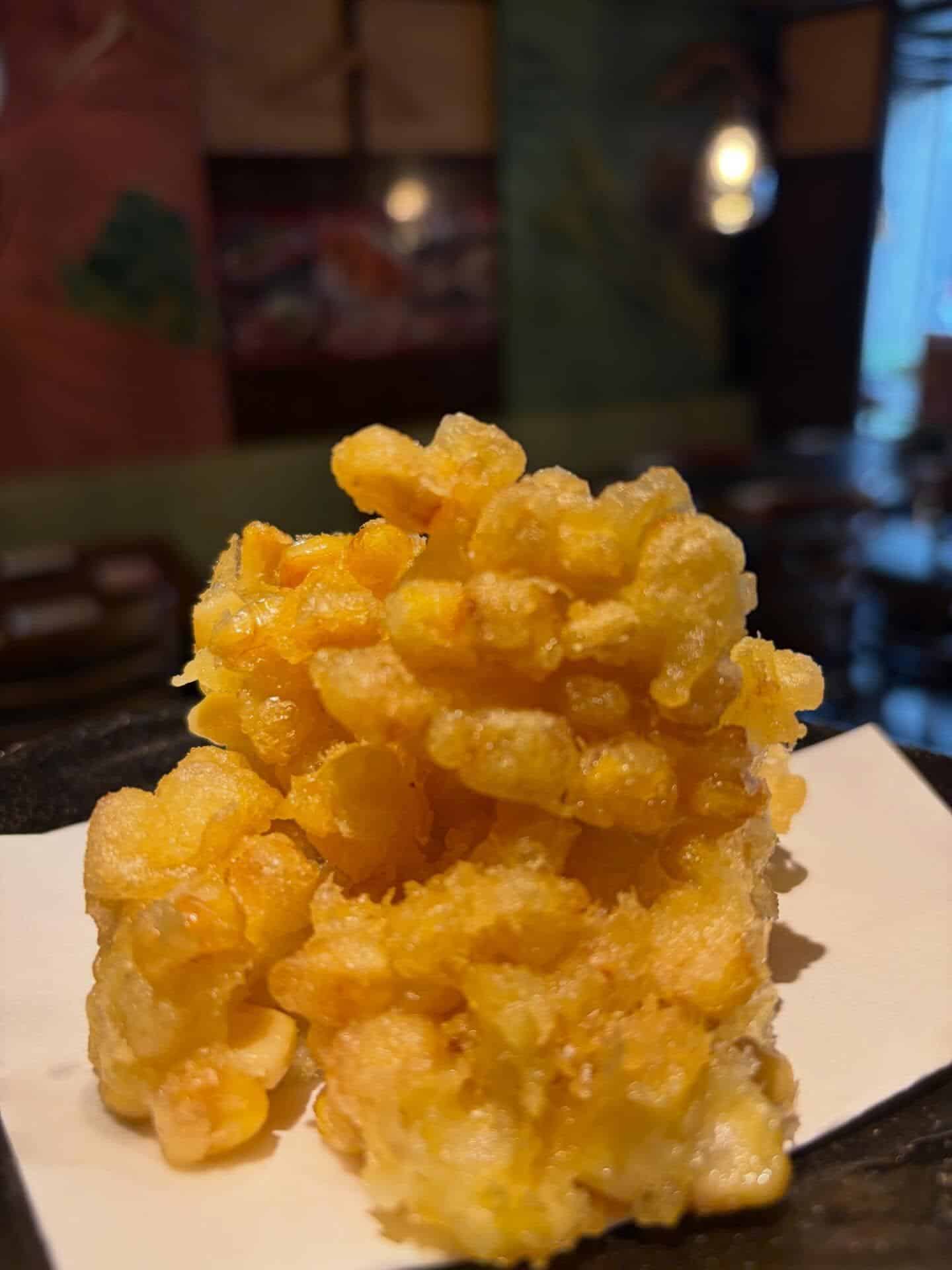 青山の居酒屋で飲み会するなら|夏の新メニュー【とうもろこしのかき揚げ】
