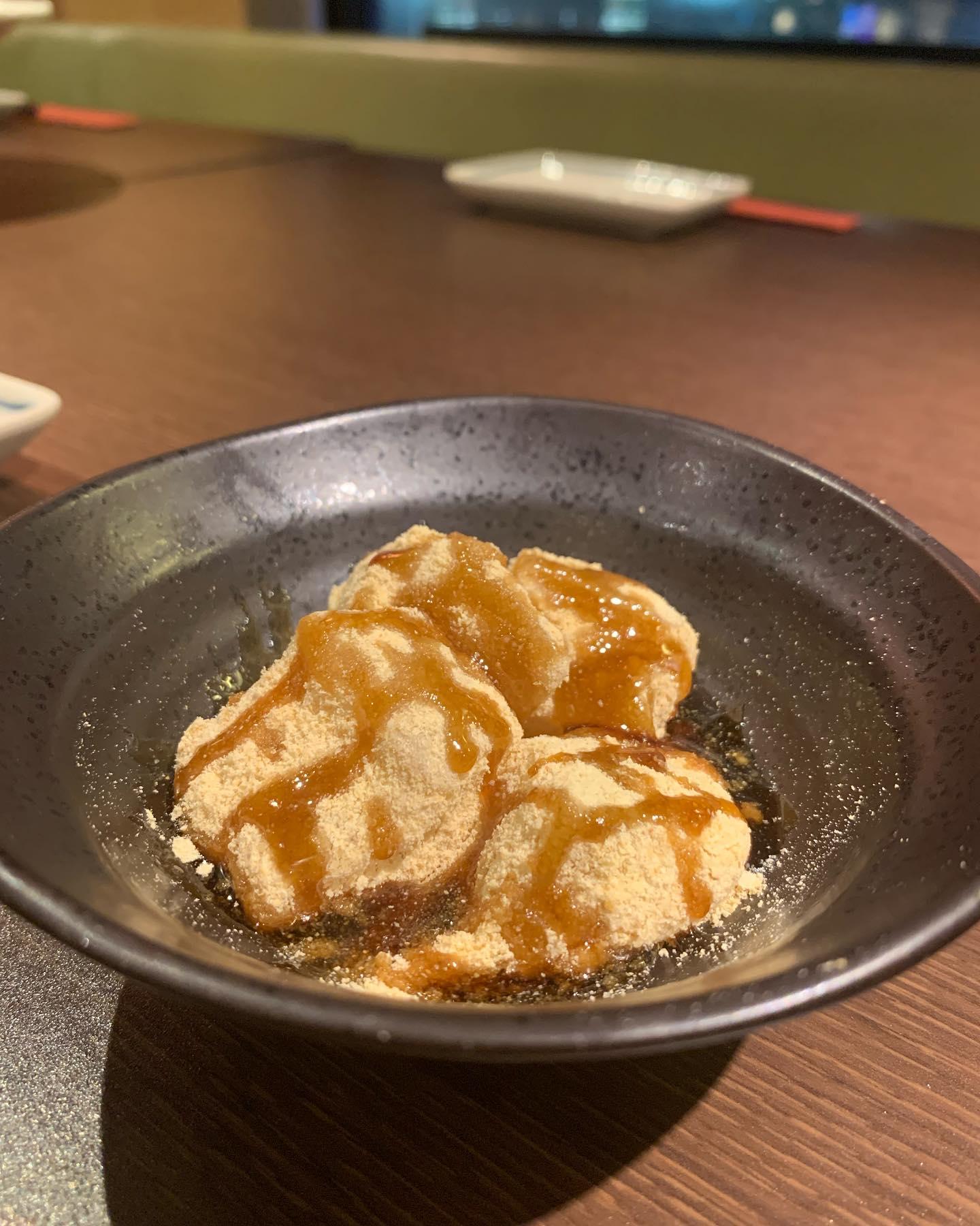 【青山×飲み放題コース】人気の和菓子デザート、わらび餅！