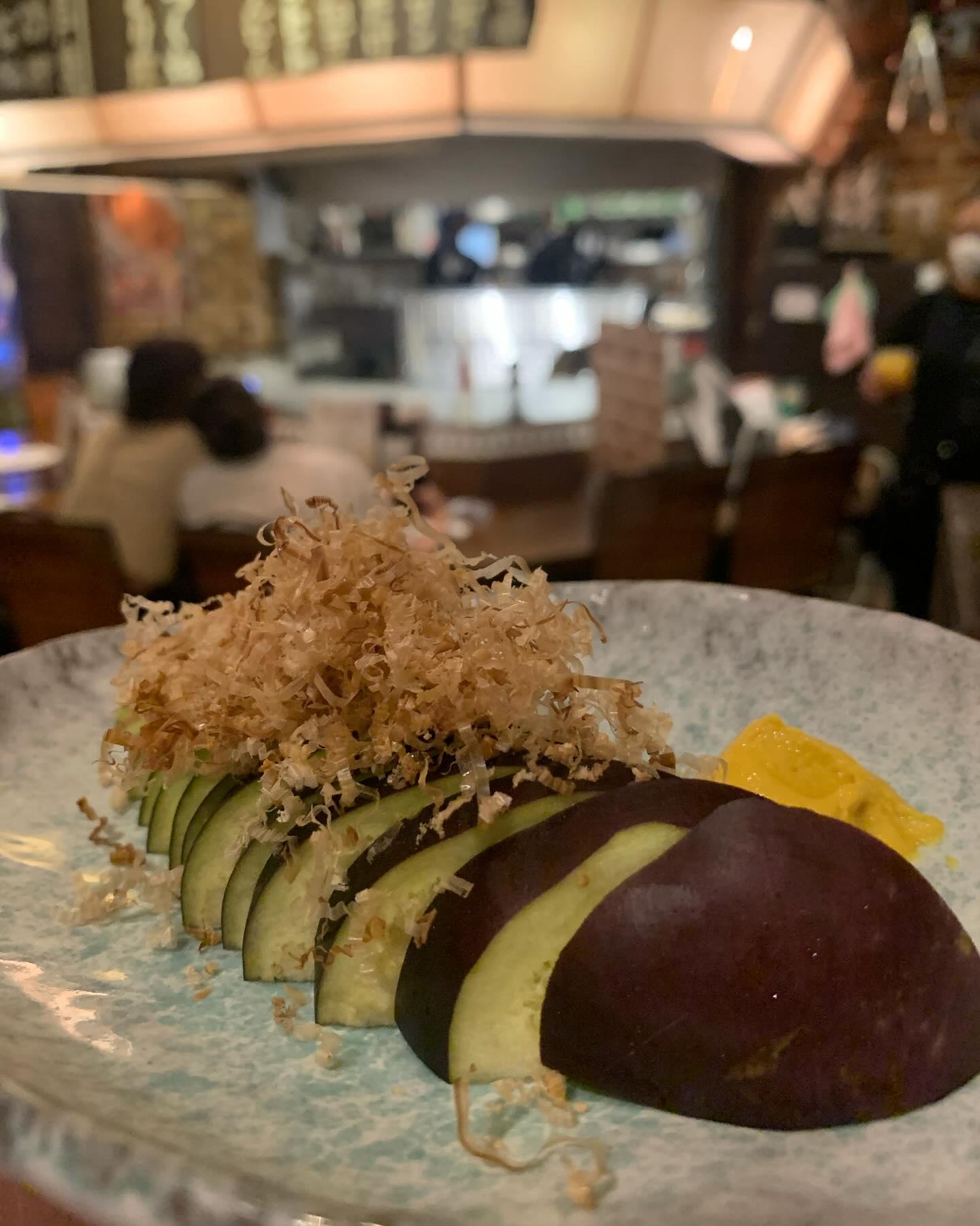【青山×居酒屋】水茄子のお刺身。