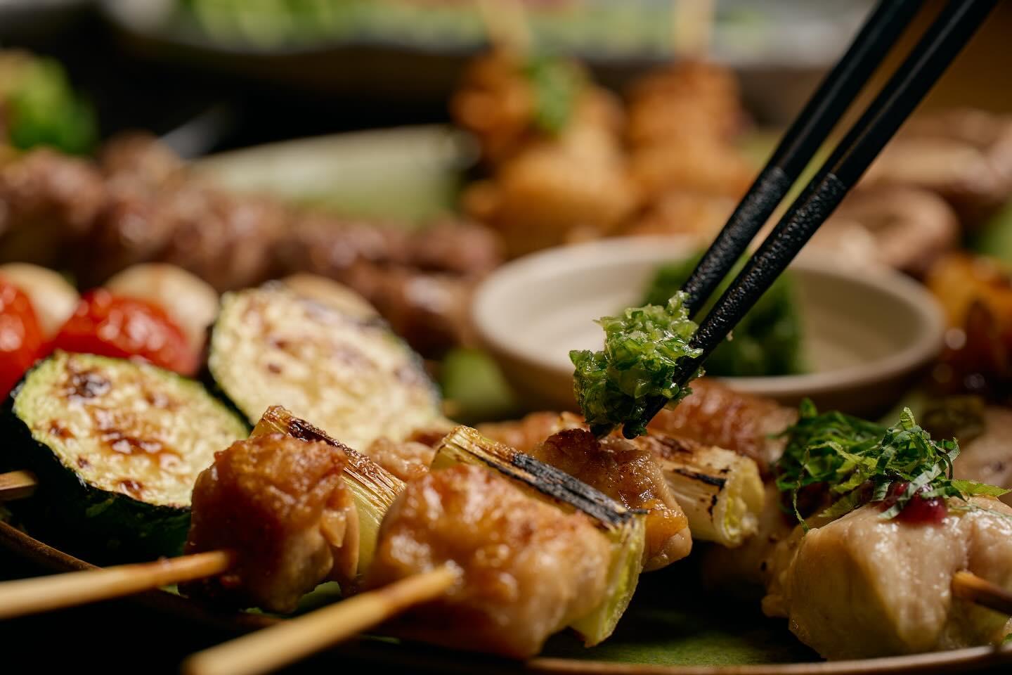 【青山×焼き鳥×居酒屋】特製のねぎだれを乗せて