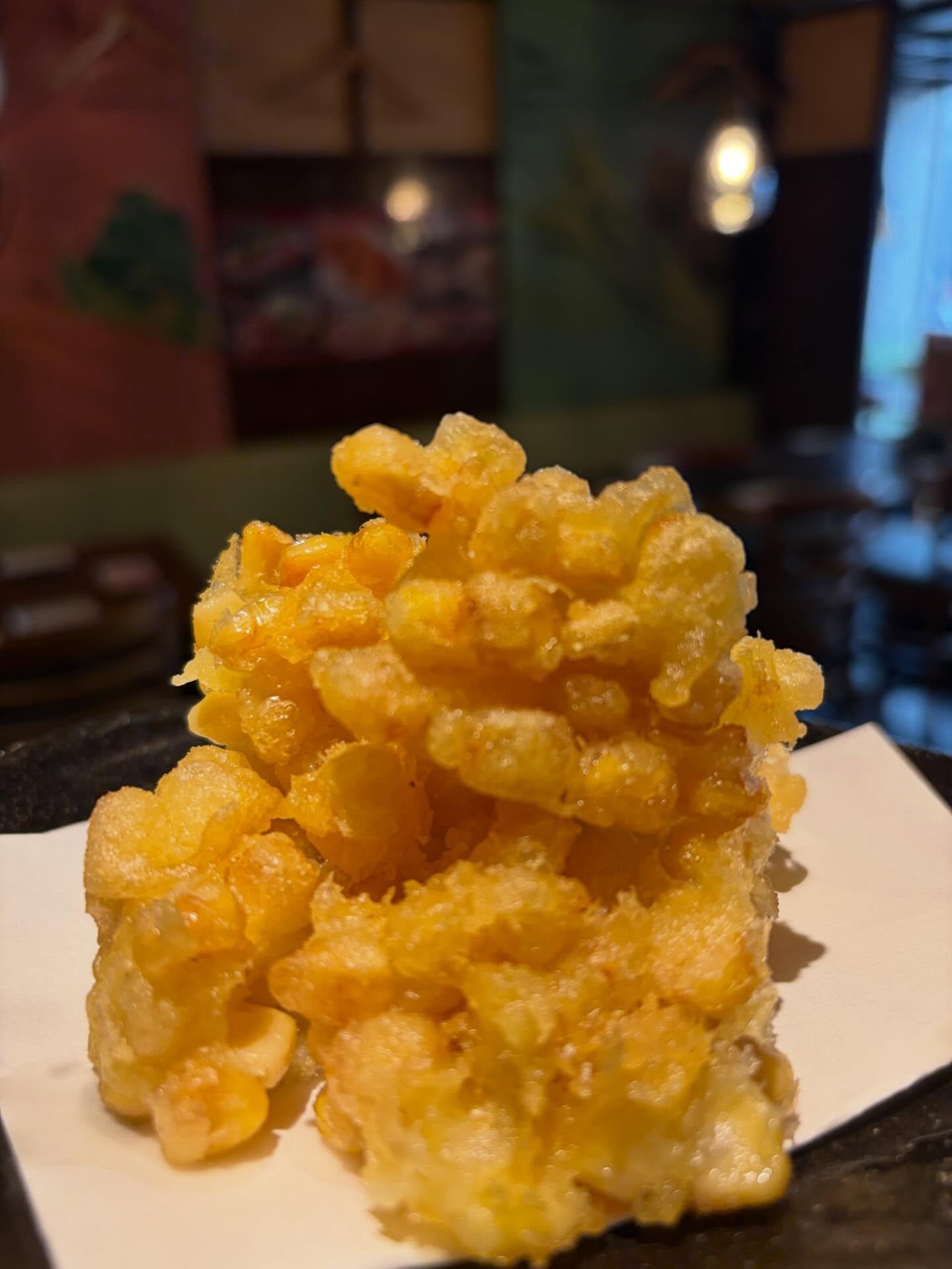 青山の居酒屋で飲み会するなら｜夏の新メニュー【とうもろこしのかき揚げ】