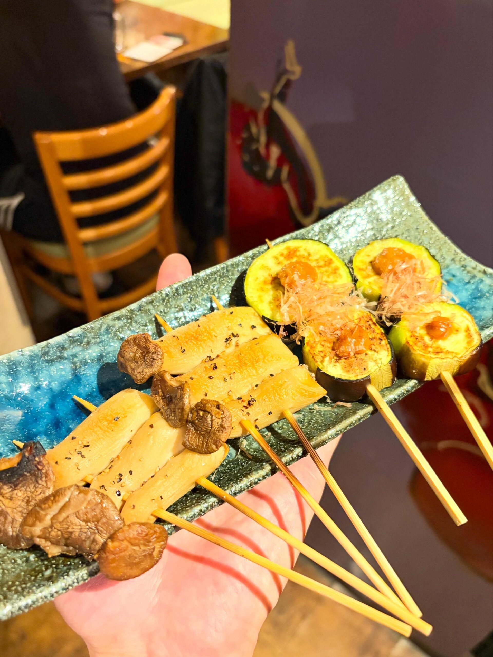 青山の居酒屋で焼き鳥を楽しむなら｜秋の味覚【エリンギ串と秋茄子の生姜味噌串】